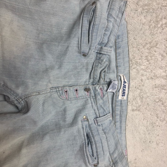 Jean Capris. - Picture 2 of 3